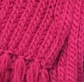 Women's Classic Fringe Knitted Scarf - Detail Close-up