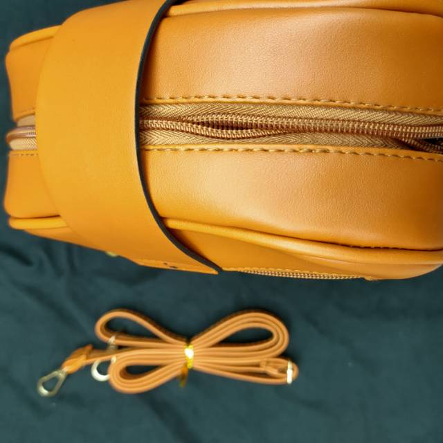 时尚百搭潮斜挎小包女式单肩包小圆包Arlan正品细节图