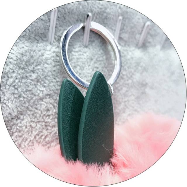 Faux fur apple keychain pendant, fake fur heart Specification image