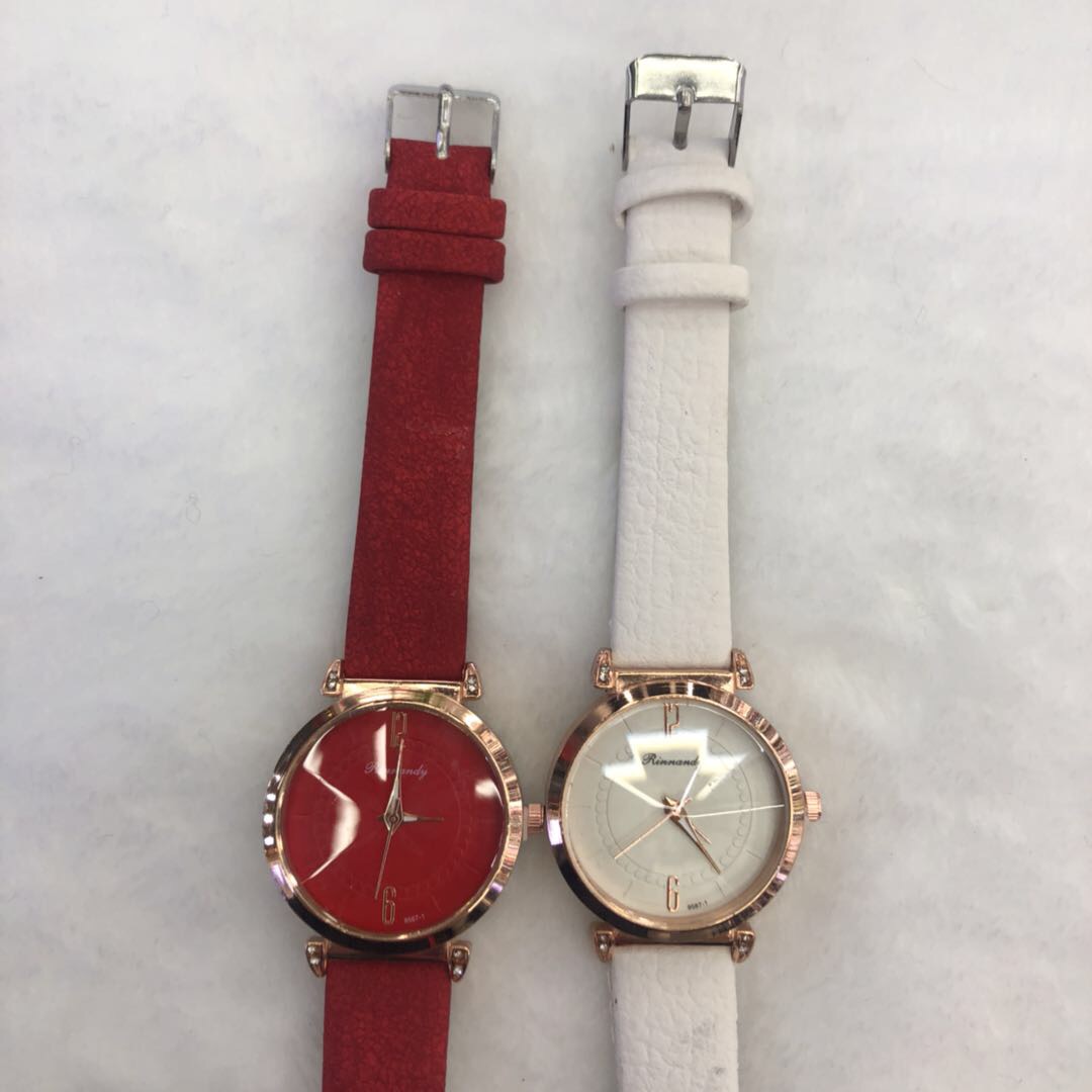 Couple student watches, female student ins style, versatile, artistic and retro, trendy and fashionable leather strap watches details Picture