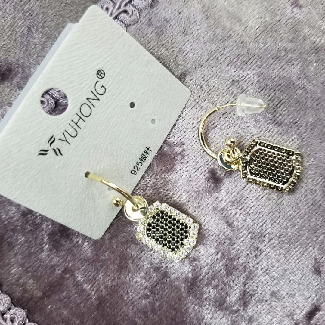 欧美时尚潮流新款几何方形耳环微镶锆石气质耳饰产品图