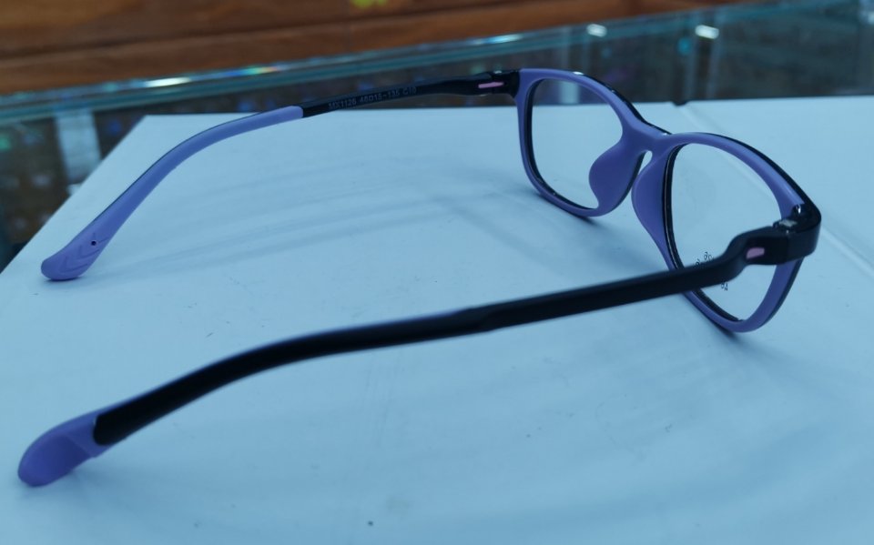 双色儿童眼镜平光镜男童女童防红外线抗疲劳抗蓝光2020新款爆款产品图