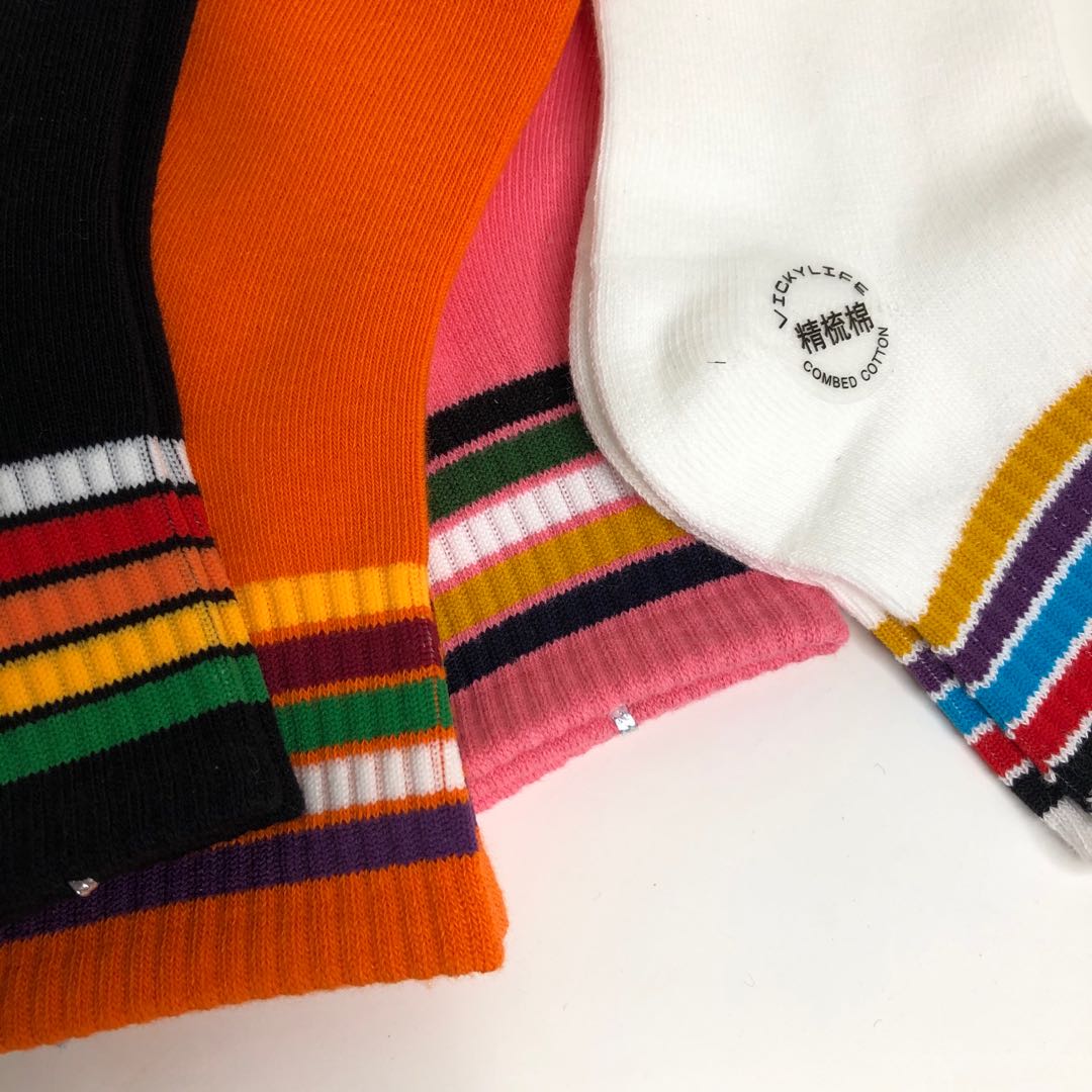 College-style horizontal striped women's sports socks, casual and breathable