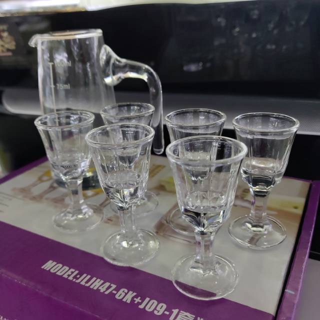 Glass white wine glass divider wine glass set thumbnail