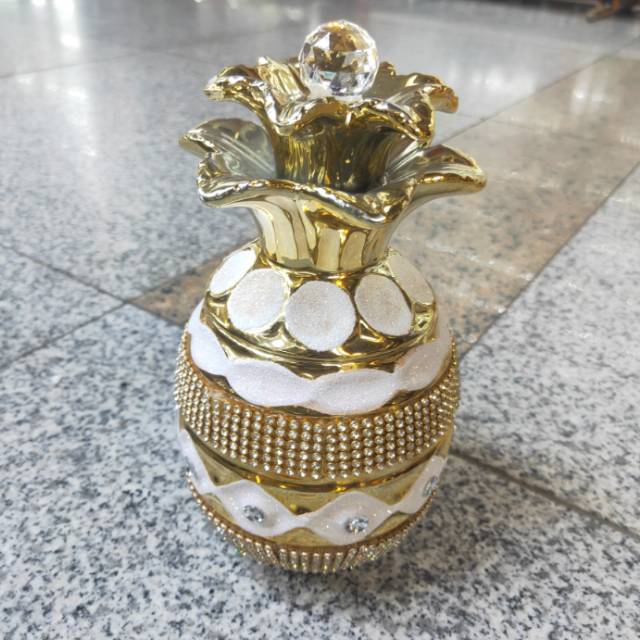 Direct sales from the manufacturer of pineapple-shaped sugar jars with diamonds