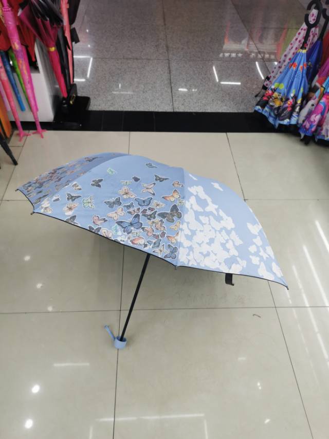 ثلاثة أضعاف الصمغ الأسود مع الفراشة Specification image