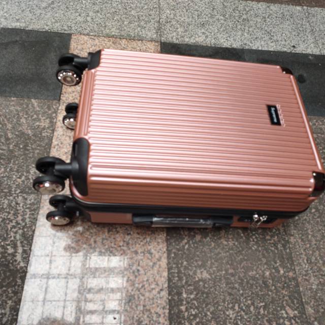 义乌好货 防水pC材质三件套拉杆箱细节图