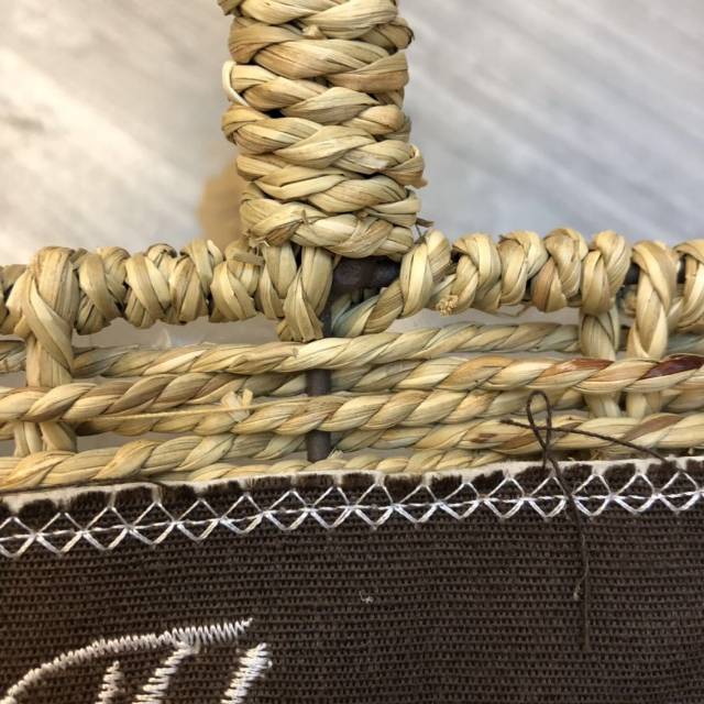 Creative handcrafted straw weaving large baskets, eco-friendly baskets, storage baskets, handle baskets, flower POTS and vases details Picture