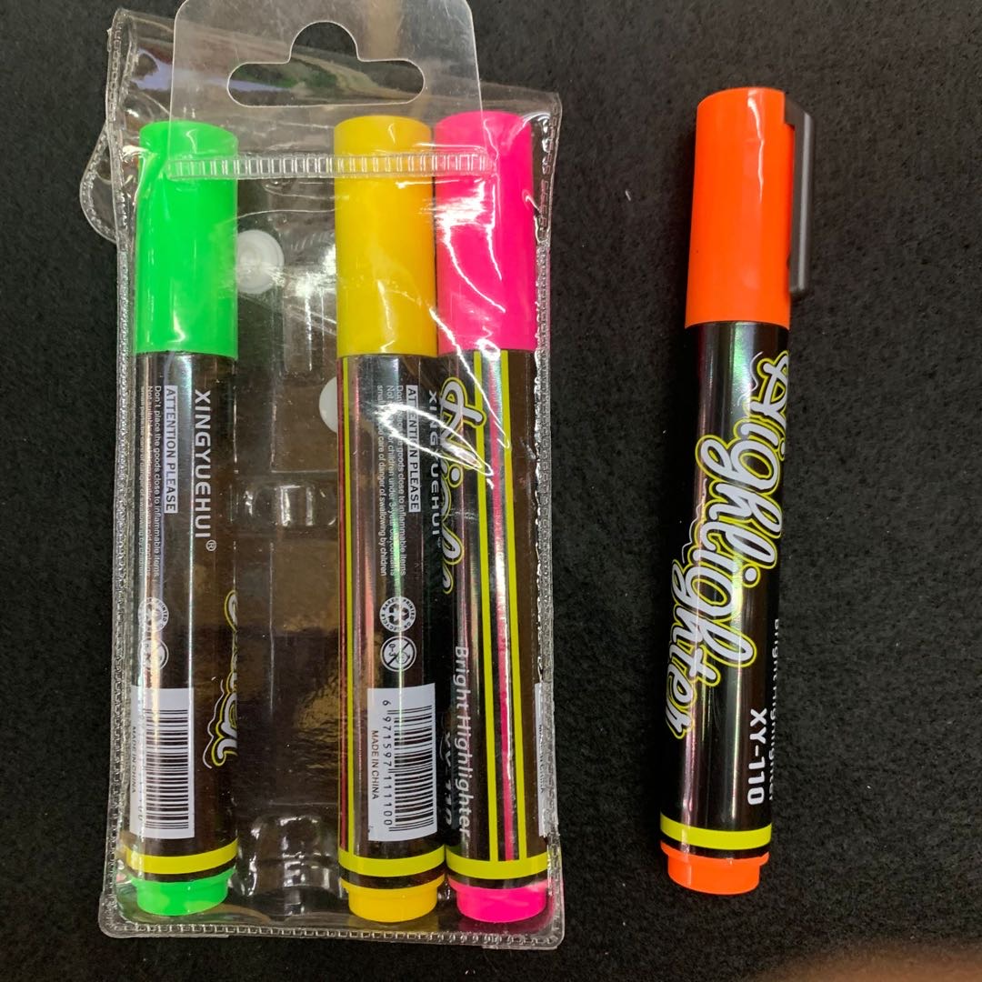 Stationery For Students Office Culture Writing Tools Highlighters Highlight Large Capacity Color Highlighters Mark Graffiti Essential Office Supplies 4 Colors details Picture