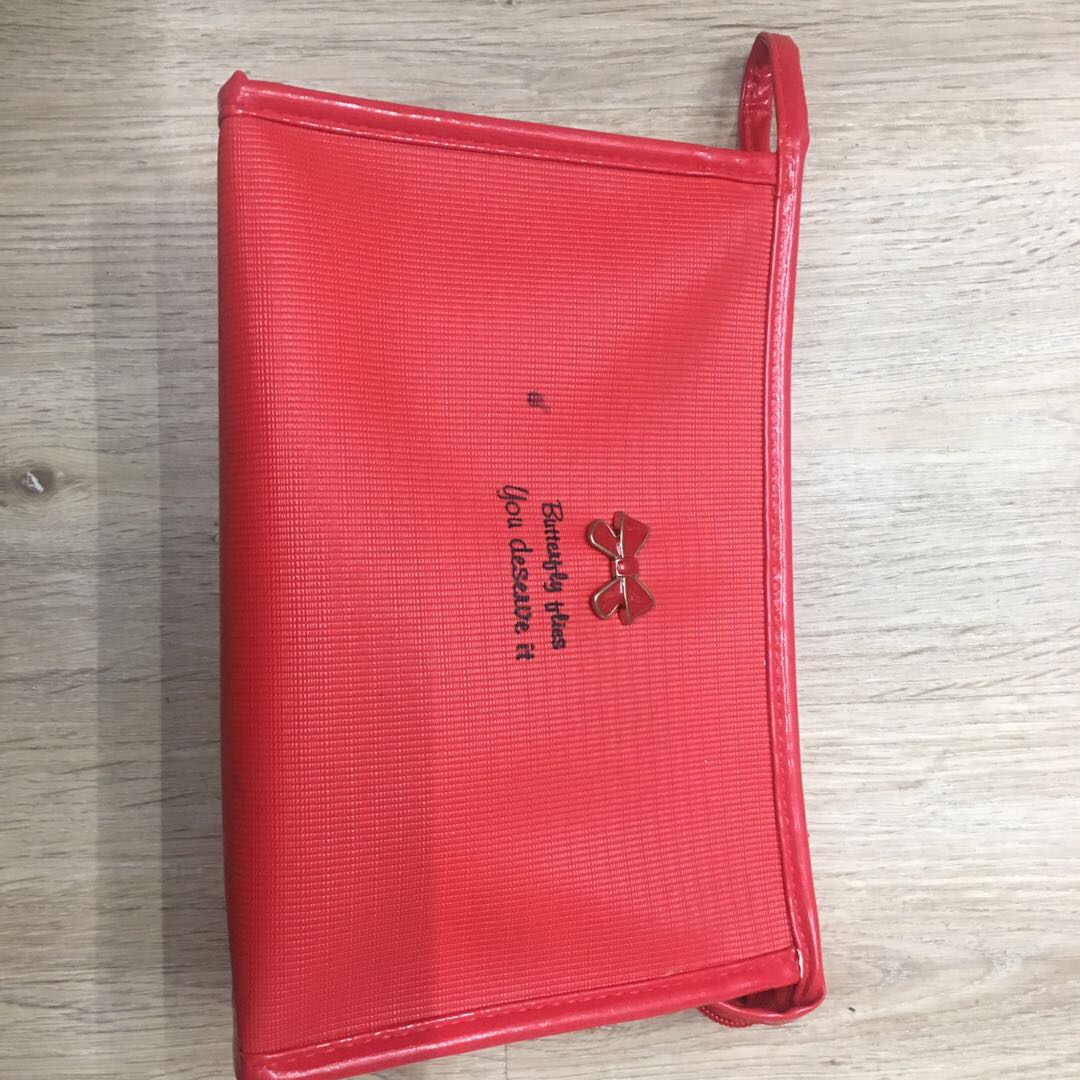 新款2020化妆包便携式PU材质多功能