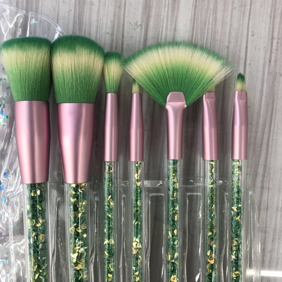 7 Makeup Shaper Set Beginner Eyeshadow Brush Foundation Brush Sequin Green Makeup Brush Set Beauty Tools details Picture