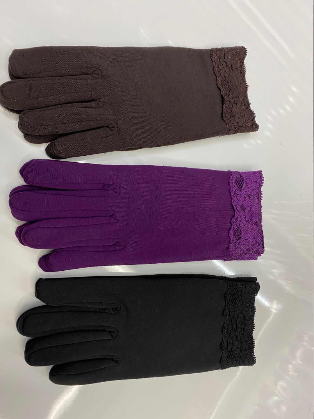 Plucked lace gloves thumbnail
