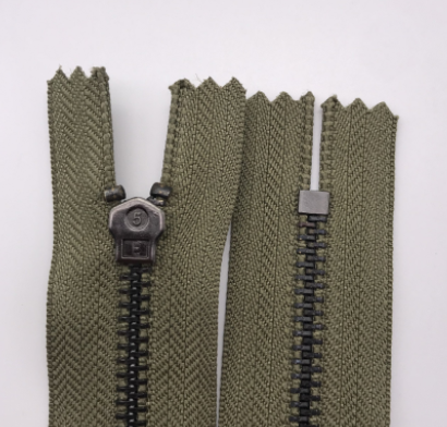 3号5号尼龙防水反装服装拉链细节图