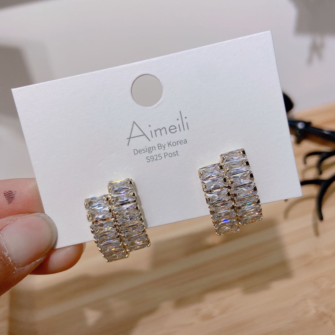 South Korea east gate new fashion multi - layer crystal overlapping earrings flash super fairy temperament earrings Specification drawing
