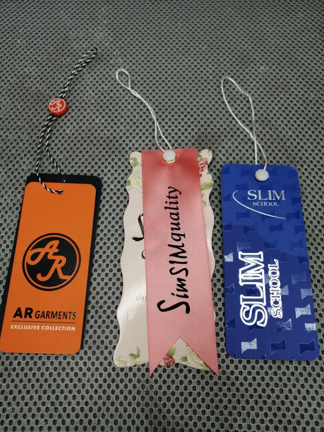 纸卡吊线挂牌纸牌软胶胶章商标塑胶胶章商标