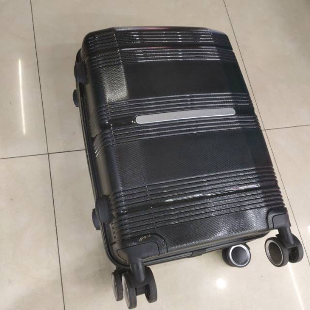 The Golden Classic Black 1903 model trolley cases are available in various sizes details Picture