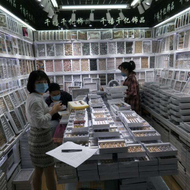 Millennial trillion-yuan jewelry describe pic - 1