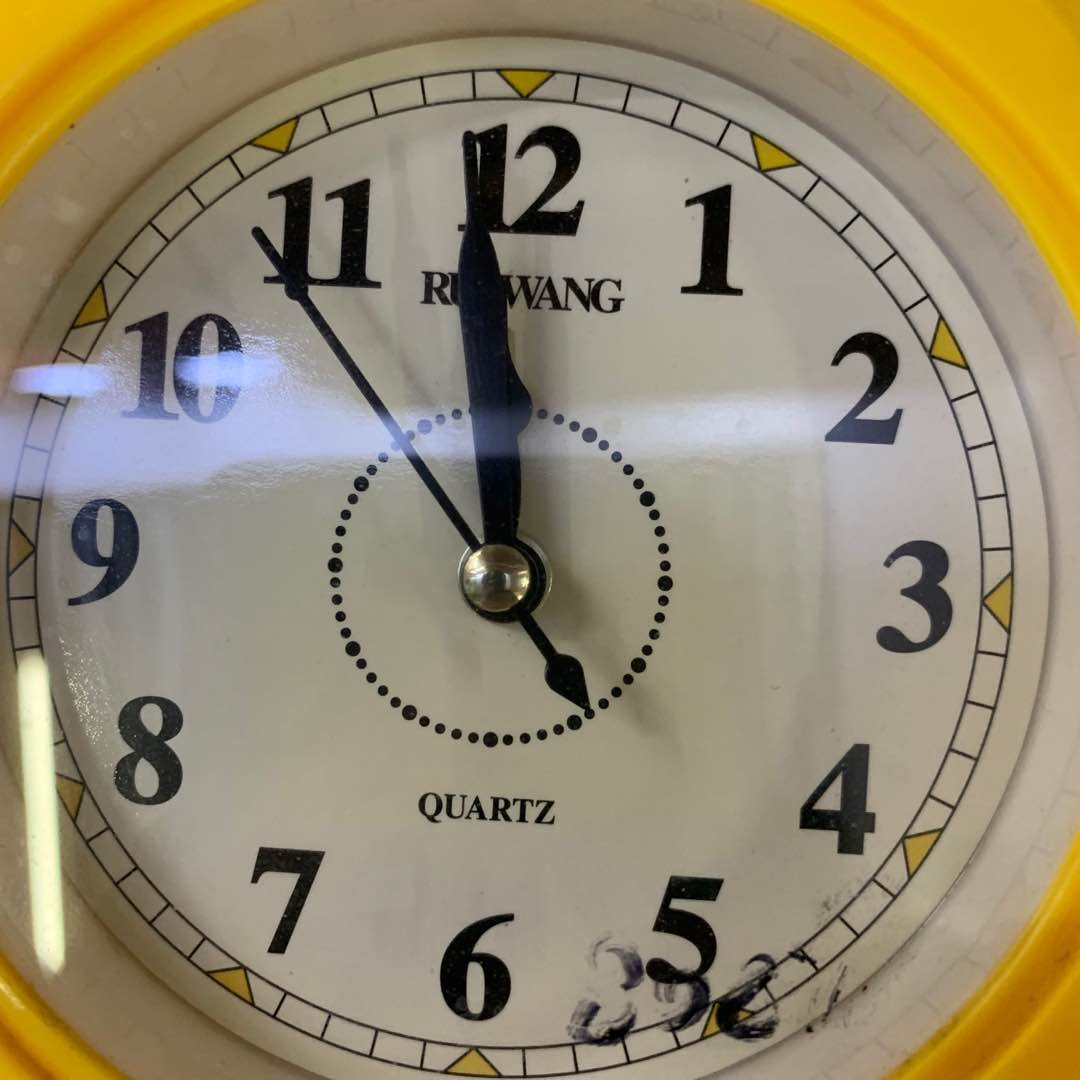 学生用闹钟声音超大闹铃床头静音儿童小时钟创意个性简约钟表黄色闹钟产品图