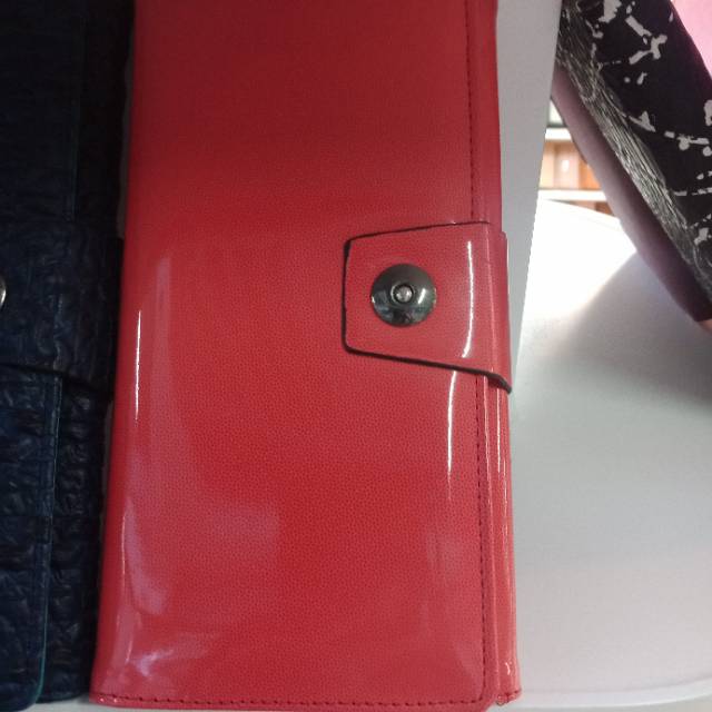 亮红色长方形光面女生零钱包