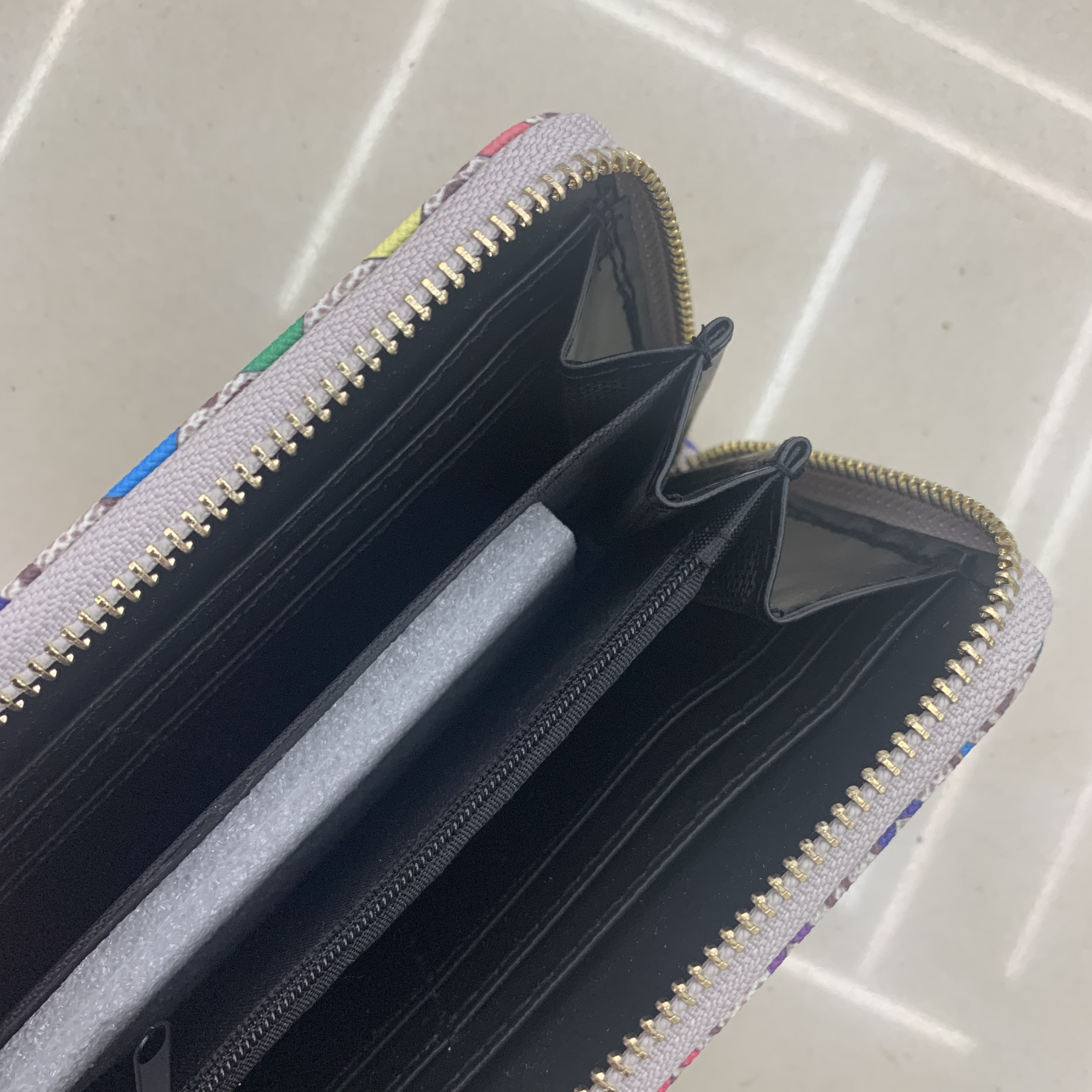 Korean Version Color Three Fold New Fashion Women Pu Leather Women's Folding Simple Small Change Wallet Long Female Specification drawing
