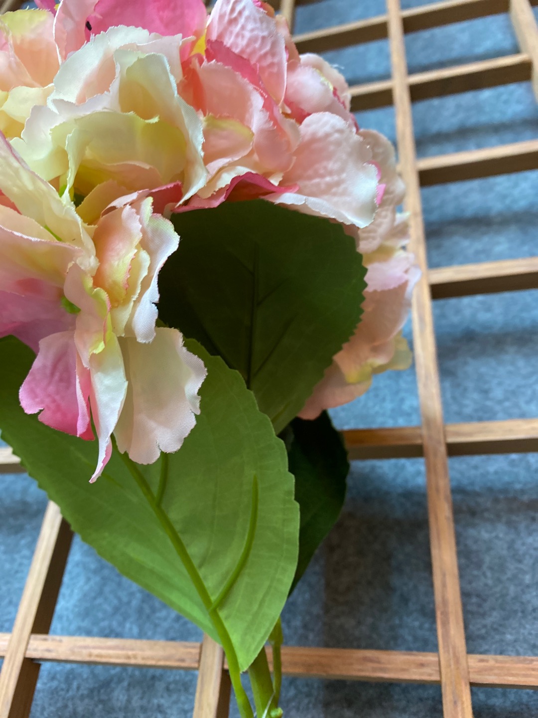 Factory direct sales of fabric hydrangeas in multiple colors to choose from. Best-selling items Specification image