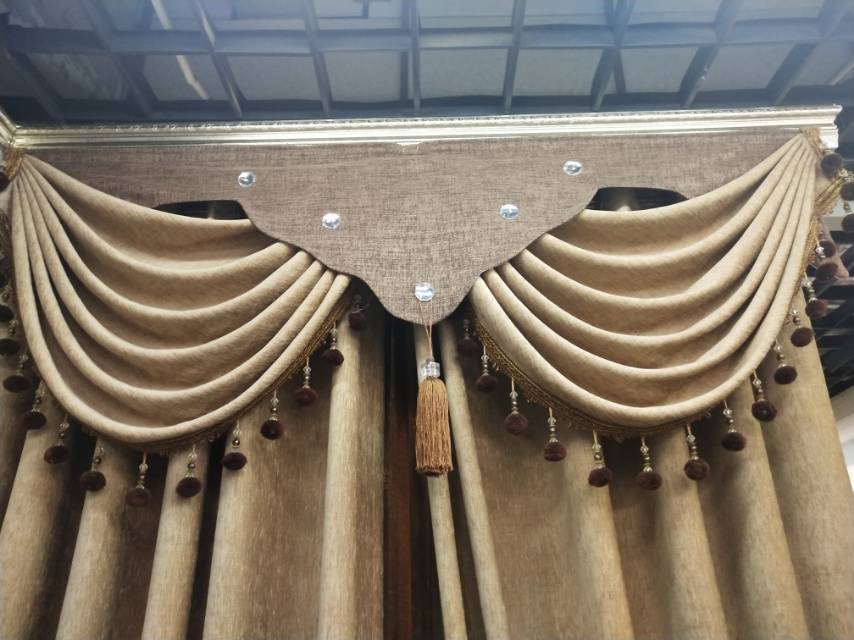 High-end Sherry European-style hollowed-out embroidered curtains Specification image