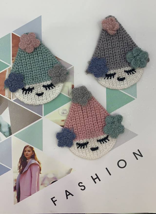 毛线三花娃娃成品服装辅料配件产品图