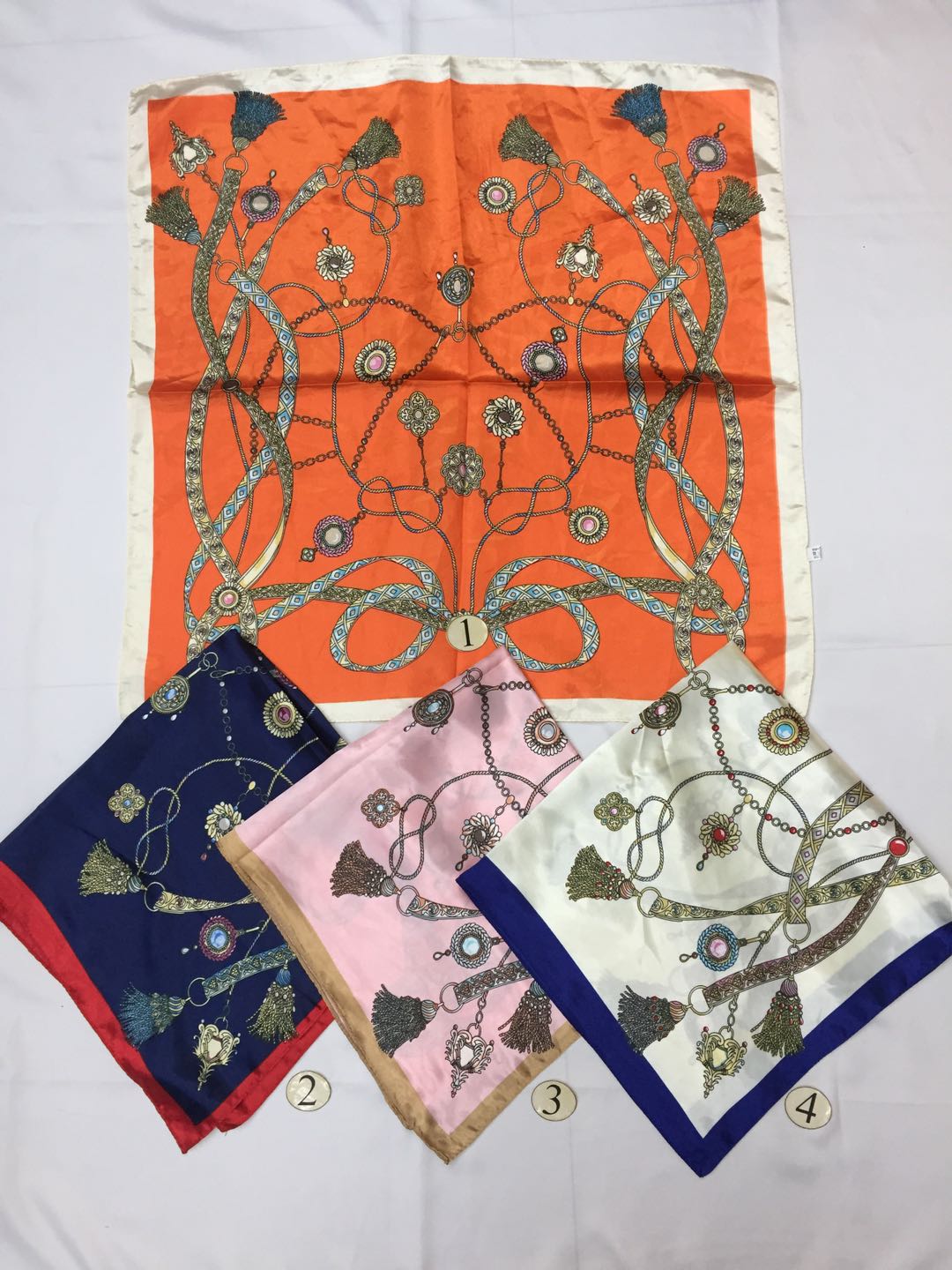 Women's Fashion Trend Temperament Elegant Two Color T-Square Towel