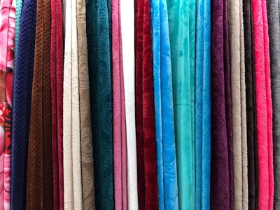Mixed Colour Geometric Stripe Embossed Flannel Chemical Fibre Reinforced Blanket