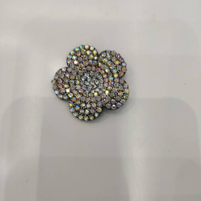 5 flower rhinestone accessories thumbnail