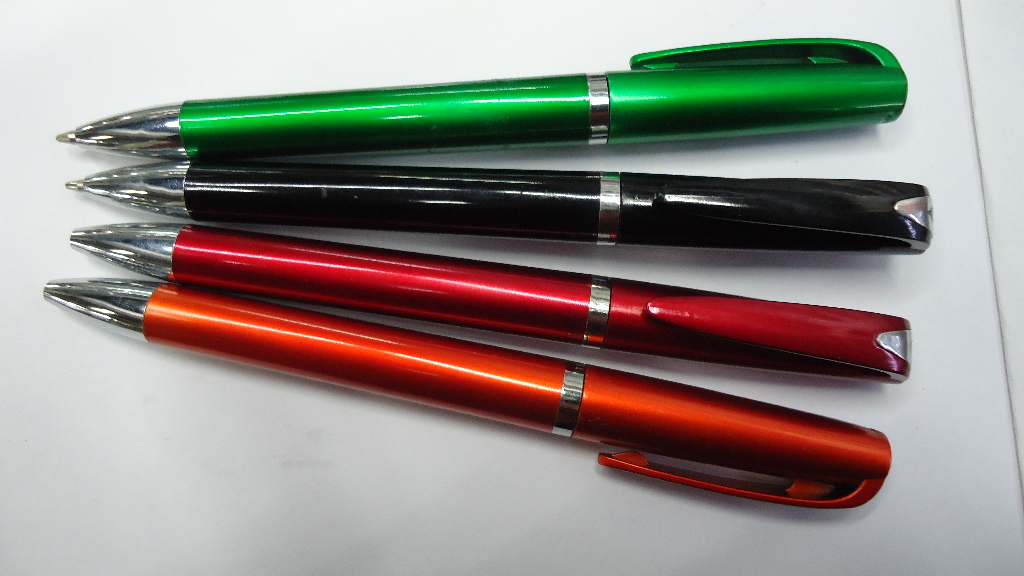 Plastic Ballpoint Pen Paint Rod Ballpoint Pen 3070 Ballpoint Pen