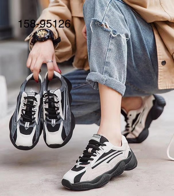 158-95126红珊瑚广州真皮亮皮女式休闲运动鞋