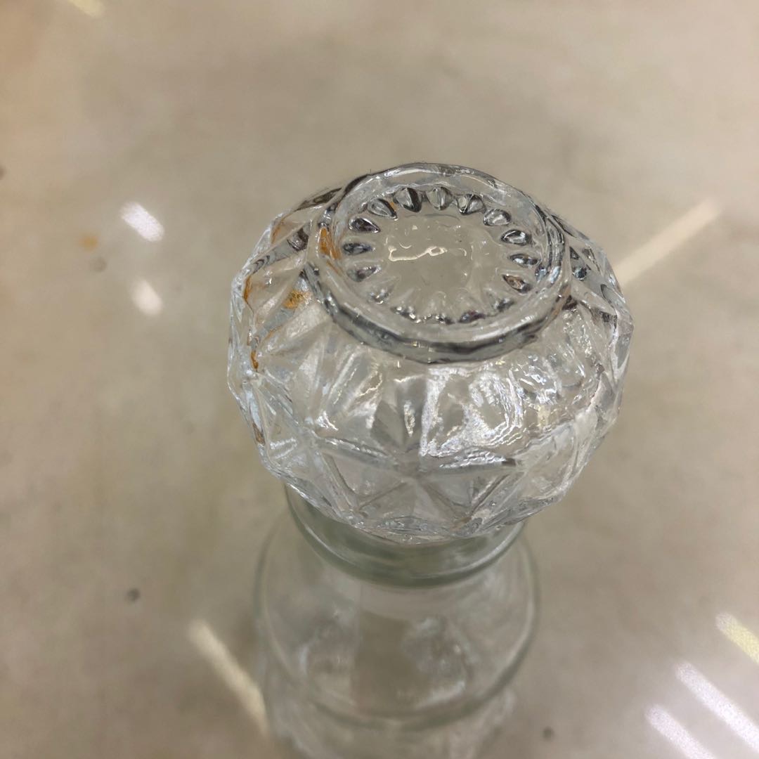 高档透明玻璃小酒瓶试喝酒瓶分装酒瓶玻璃酒瓶空瓶产品图