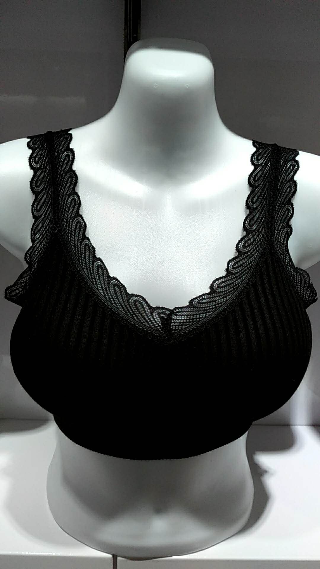 背心吊带女舒适透气无钢圈性感蕾丝花边聚拢胸罩