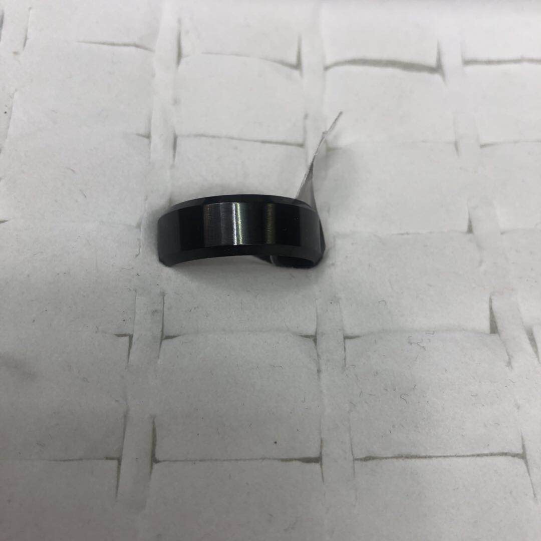 厂家直销不锈钢镀黑两斜边精光戒指首饰产品图
