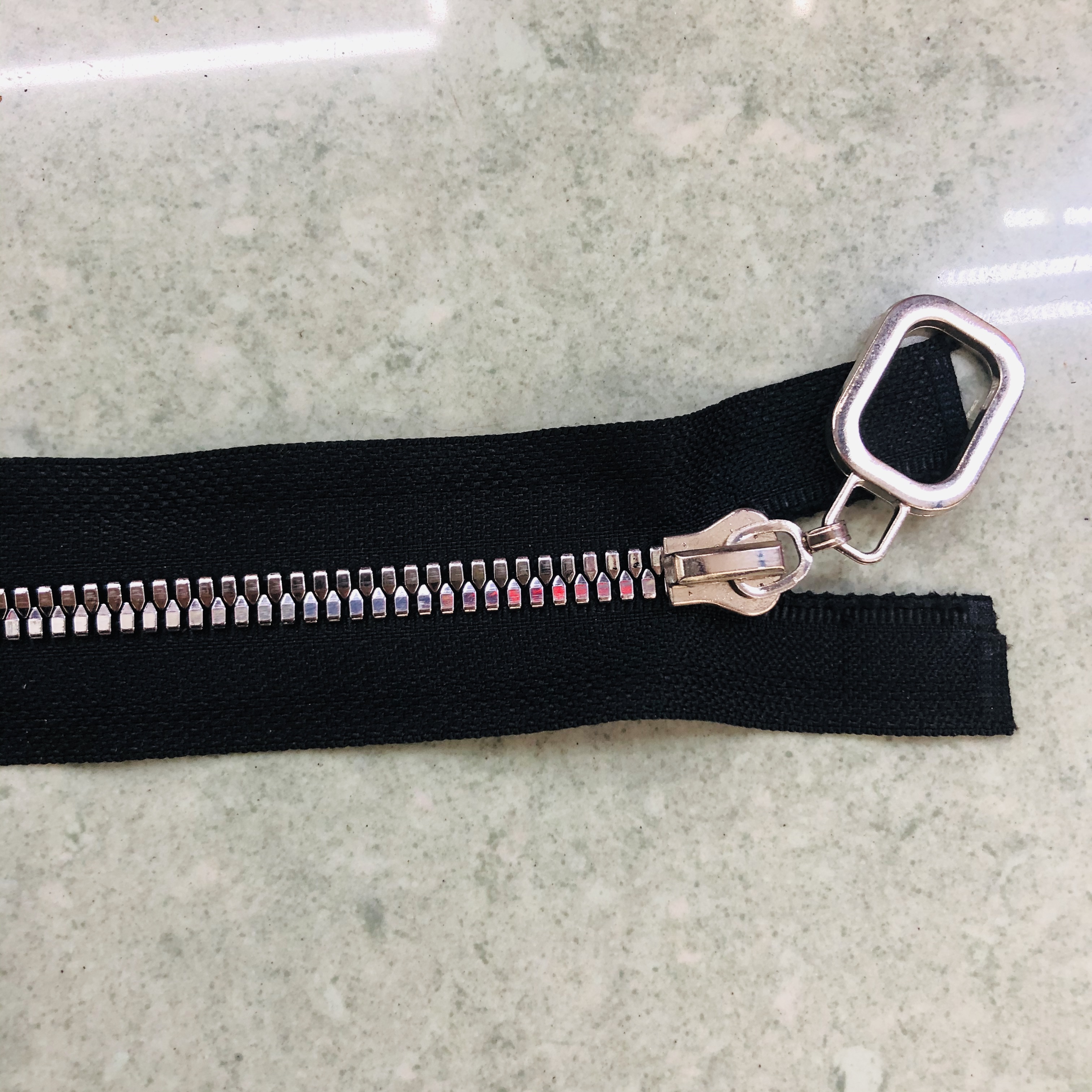 Metal Zipper Open Tail Black Copper Automatic Head Closed Tail Zipper Metal Zipper Manufacturers Direct Supply No. 5 Y Teeth White Gold Bright Gun Light Gold Closed Tail Clothing Pocket Bag Bag Zipper details Picture