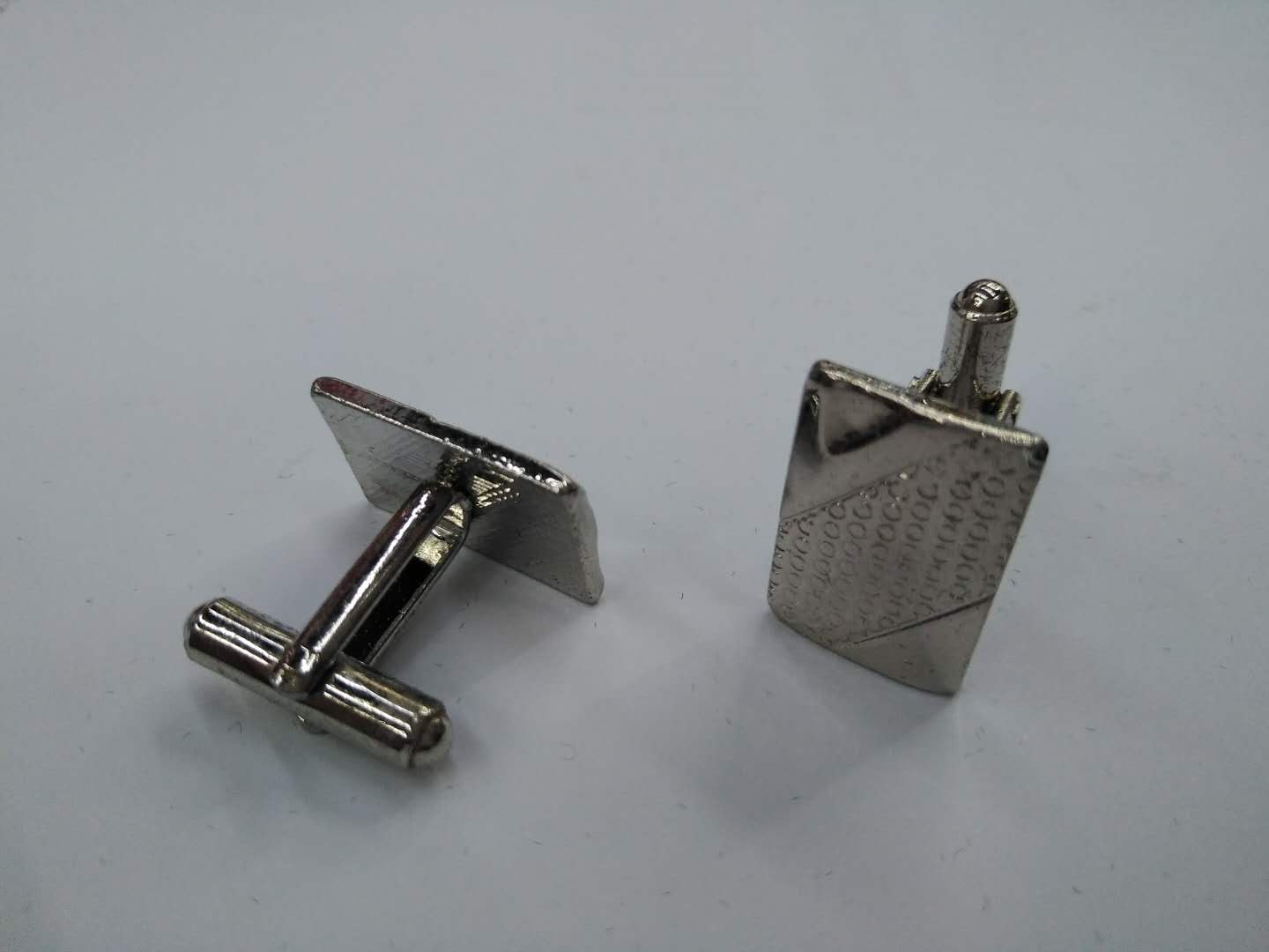 Factory direct sales of high-end suit metal cufflinks, custom-made cufflinks and buttons, factory wholesale details Picture