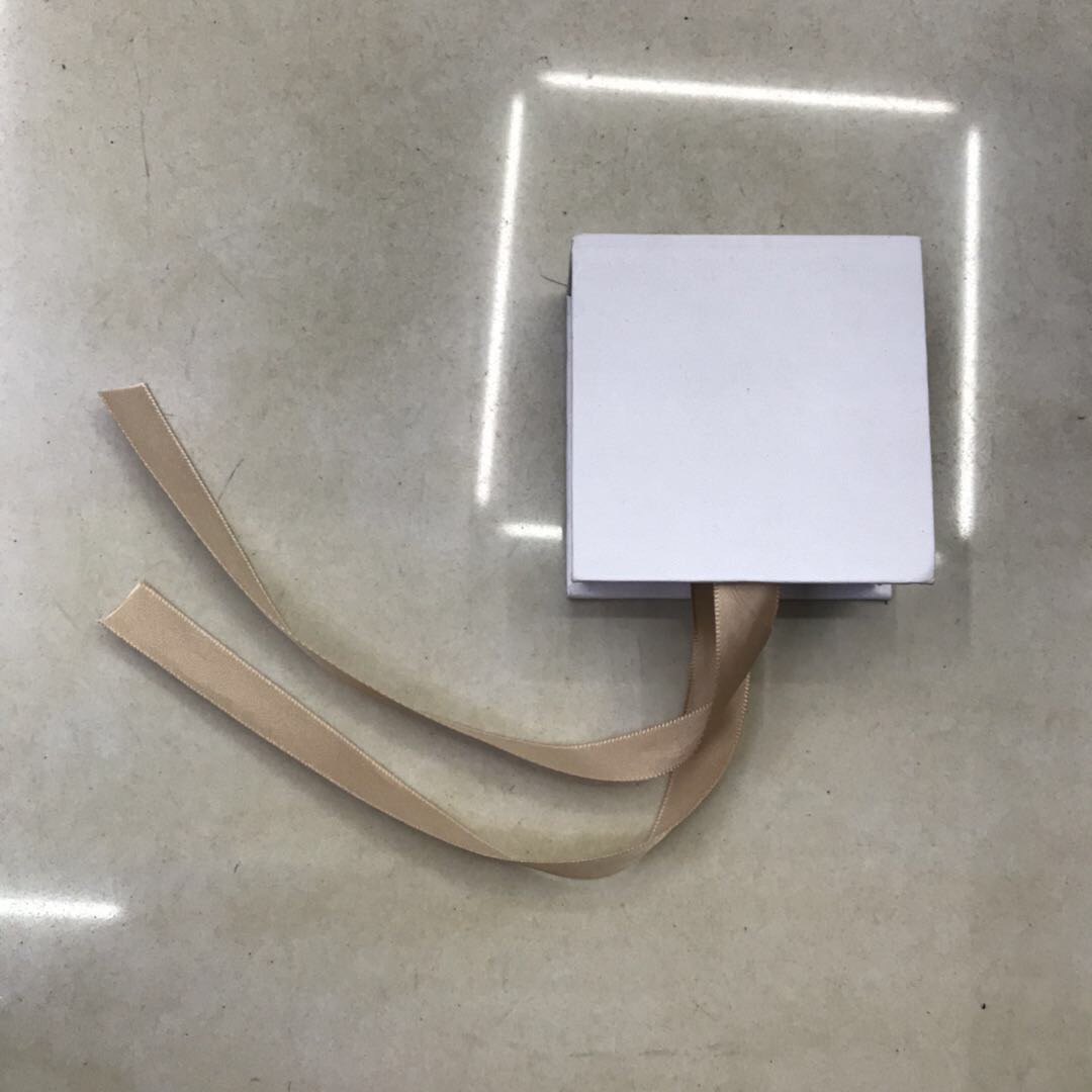 厂家批发直销带绳戒指耳钉饰品盒