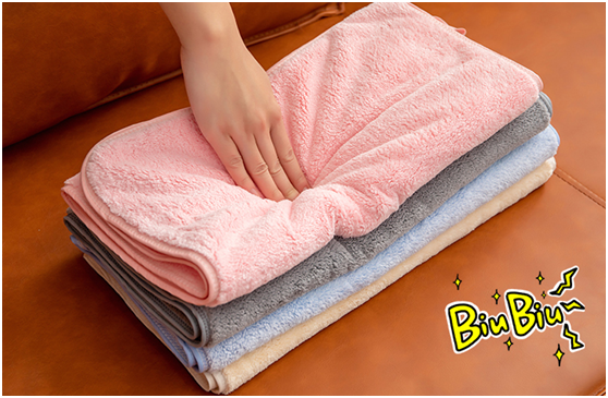 The large coral velvet headscarf dries quickly, does not shed or fade, and is comfortable