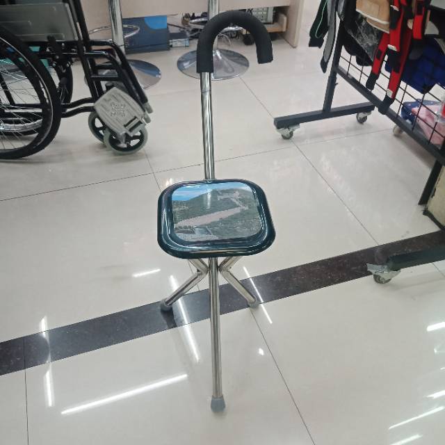 One - handed non - skid crutch with chair thumbnail