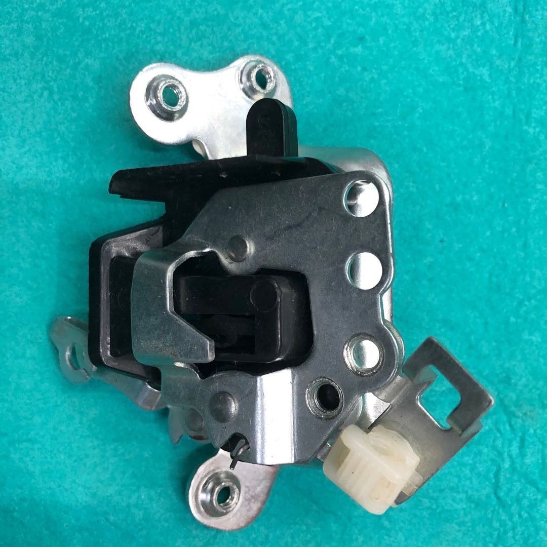 Haishi 05 Middle Door Sub-Lock Auto Parts Need To Be Customized Durable Universal 1
