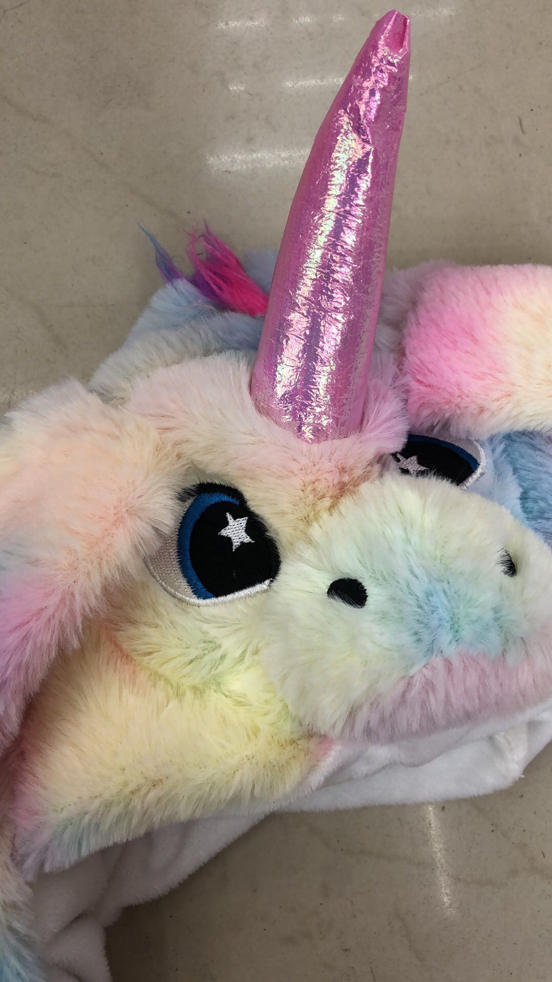 This is a best-selling plush toy doll, cartoon animal, rabbit hat, and the same style as the popular Douyin doll that moves by pinching the ears details Picture