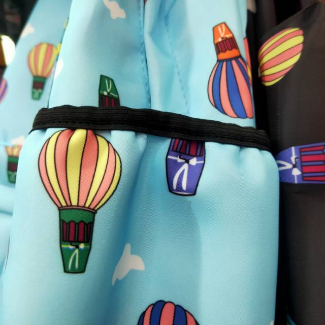 Soft fabric double-shoulder schoolbags for primary and secondary school students come with pen cases for fashionable storage when going out to school Specification image