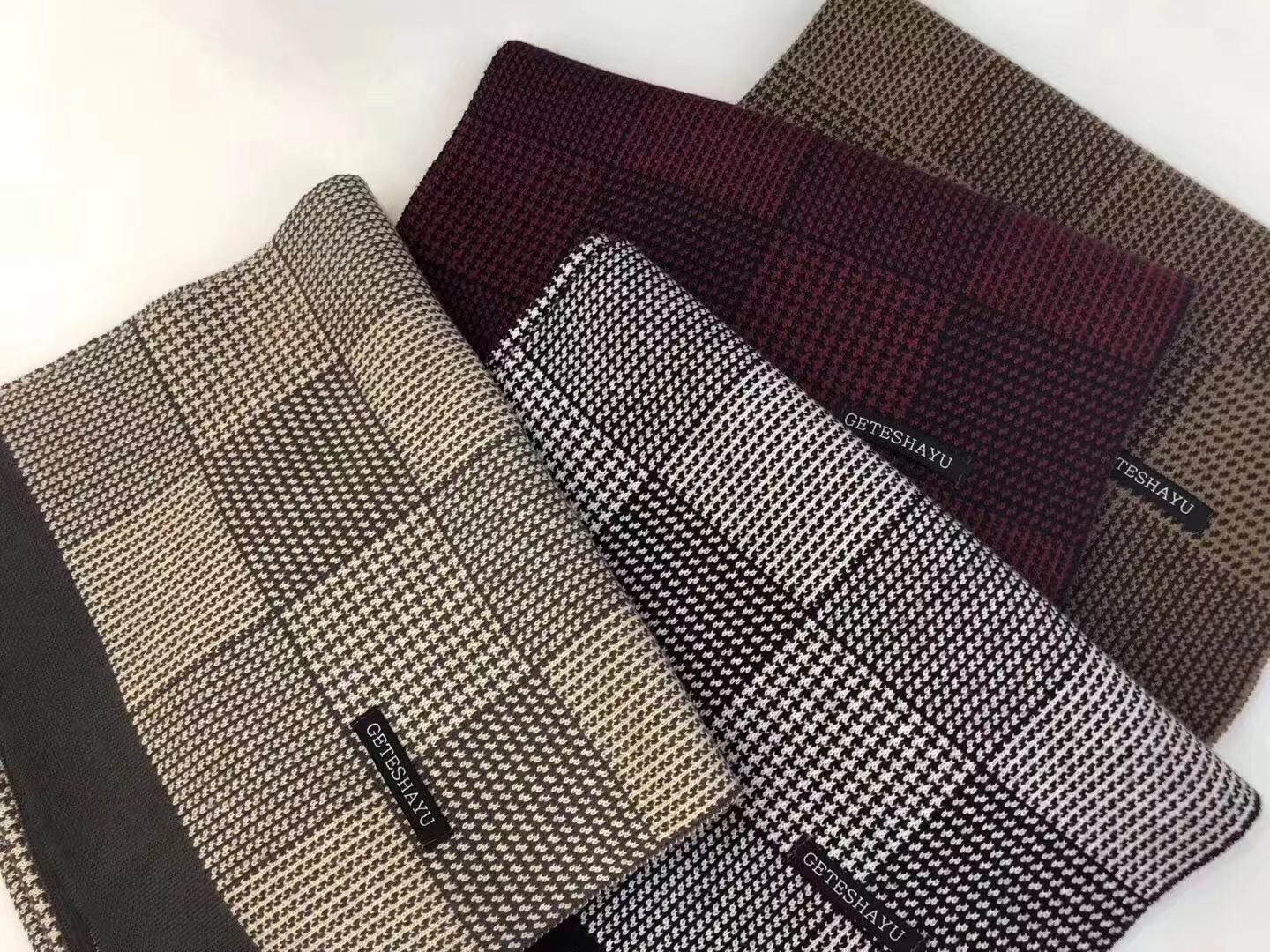 Men's High-End Business Casual Simple Plaid Scarf Specification drawing