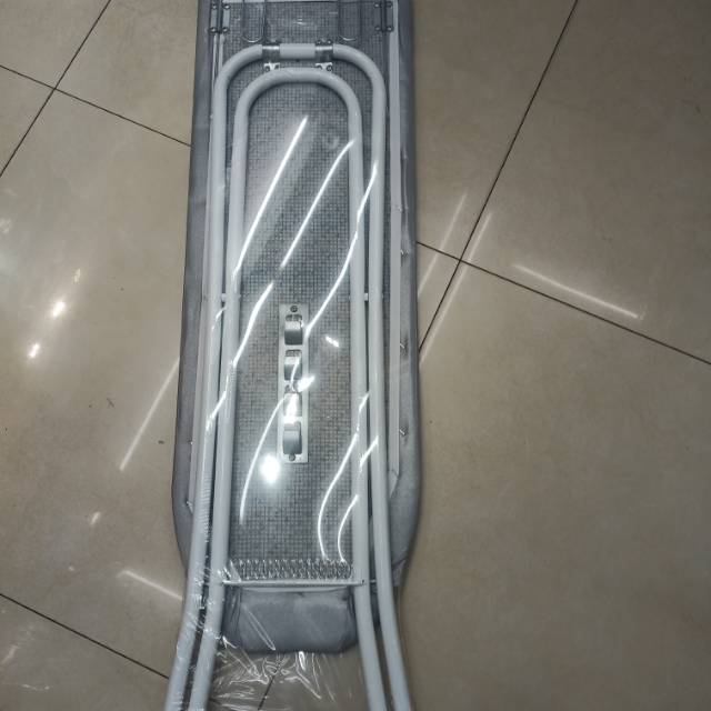 Manufacturers Direct Sales Of Multi-Functional Three-In-One Ironing Board German Ironing Board Rack Specification drawing