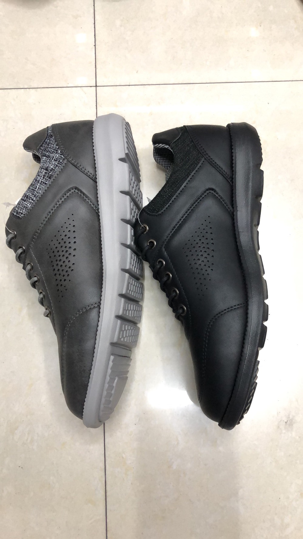 A new multi-color summer men's genuine leather casual shoe with a top layer of cowhide and a fashionable rib sole Specification image