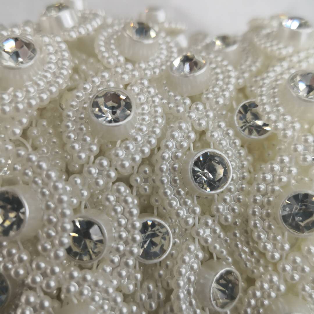 New imitation pearl and diamond-encrusted chain bracelet accessories, diy handcrafted materials, pearl and diamond clothing accessories Specification image