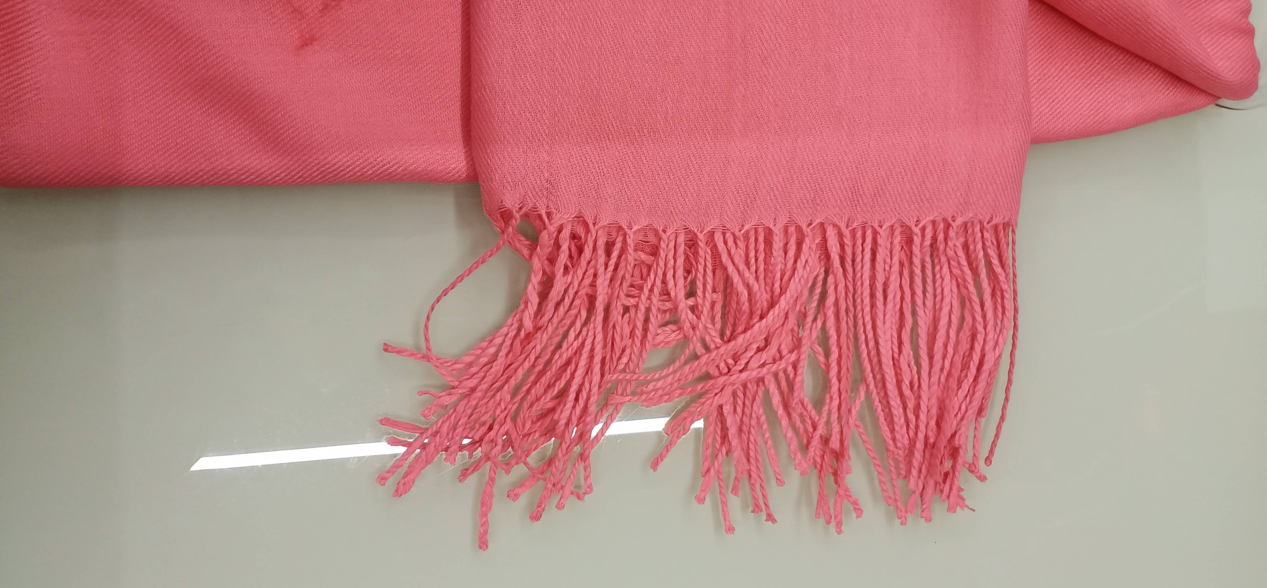 Monochrome Women's Fine Imitation Cashmere Scarf 120*90 details Picture