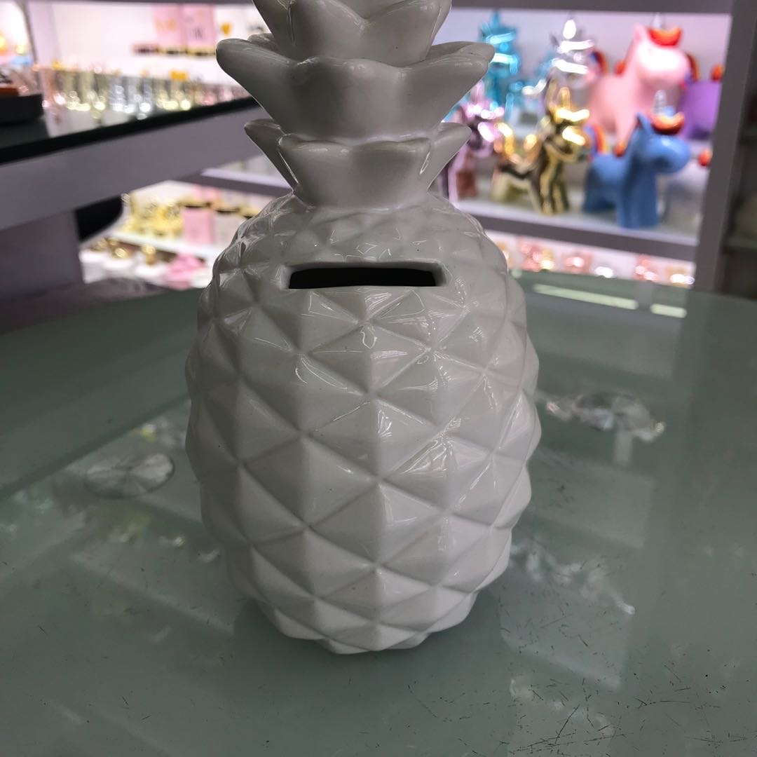 Nordic pineapple ornaments Instagram piggy bank girl heart bedroom creative room decorations living room TV cabinet furnishings thumbnail
