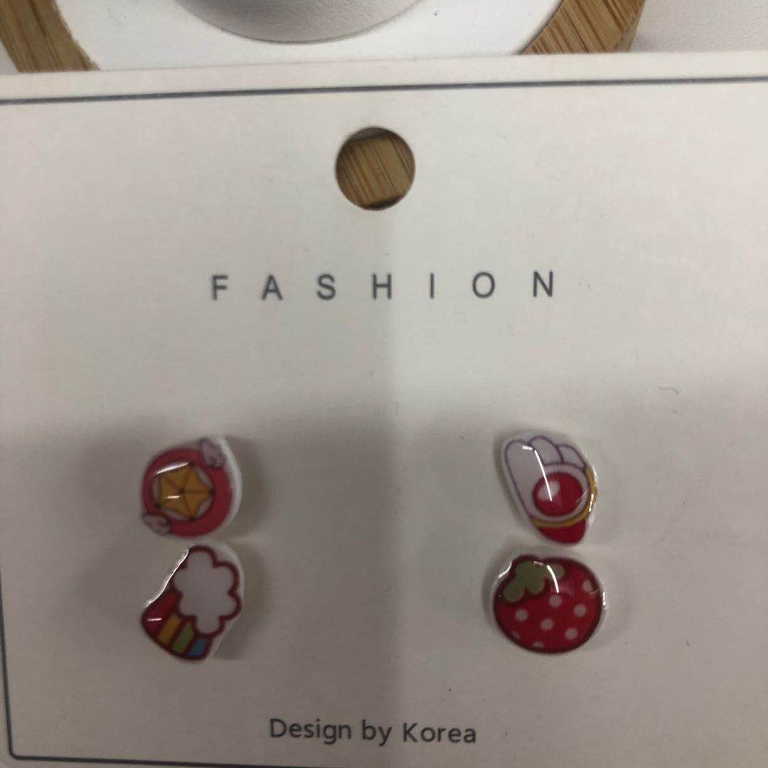 Japanese-style fresh and light, forest-style cute small stud earrings, sweet and versatile student earrings